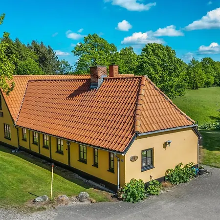 Aika - 1-6km To The Fjord By Interhome Feriehus